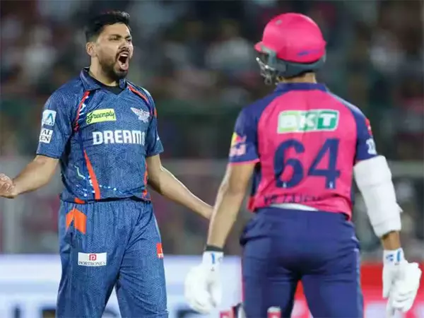 IPL 2025: आवेश के अंतिम ओवर में जयसवाल-वैभव की बल्लेबाजी के सामने राजस्थान रॉयल्स एलएसजी से 2 रन से पिछड़ गई IPL 2025: आवेश के अंतिम ओवर में जयसवाल-वैभव की बल्लेबाजी के सामने राजस्थान रॉयल्स एलएसजी से 2 रन से पिछड़ गई