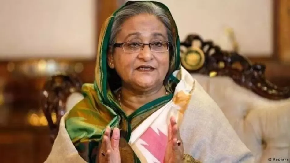 शेख हसीना की बढ़ सकती हैं मुश्किलें, बांग्लादेश ने इंटरपोल से रेड कॉर्नर नोटिस जारी करने का किया अनुरोध शेख हसीना की बढ़ सकती हैं मुश्किलें, बांग्लादेश ने इंटरपोल से रेड कॉर्नर नोटिस जारी करने का किया अनुरोध