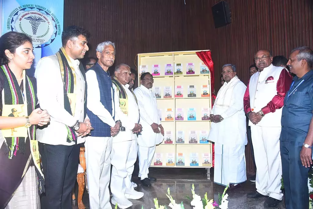 शूद्रों को शिक्षा मिले तो भी उन्हें सम्मान नहीं मिलता: Siddaramaiah शूद्रों को शिक्षा मिले तो भी उन्हें सम्मान नहीं मिलता: Siddaramaiah