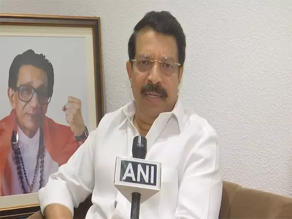 महाराष्ट्र में पहले ही अच्छा हो चुका है...: Shiv Sena के किरण पावस्कर ने ठाकरे बंधुओं के संभावित पुनर्मिलन पर कहा महाराष्ट्र में पहले ही अच्छा हो चुका है...: Shiv Sena के किरण पावस्कर ने ठाकरे बंधुओं के संभावित पुनर्मिलन पर कहा