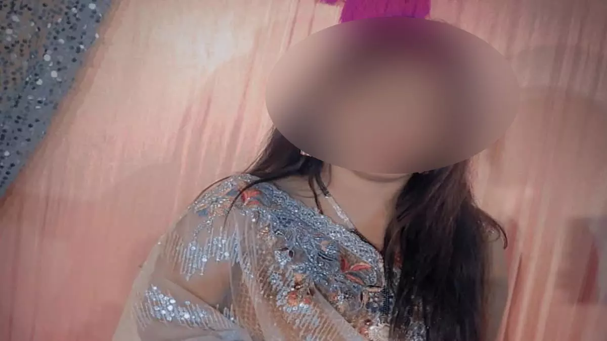 बहन के साथ गई थी मेहंदी लगाने...ब्यूटीशियन हत्या मामले में यू टर्न आया बहन के साथ गई थी मेहंदी लगाने...ब्यूटीशियन हत्या मामले में यू टर्न आया