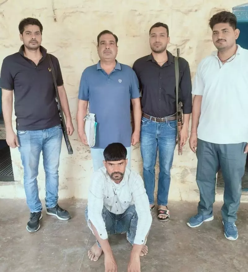 Haryana : 3 साल बाद नूह पुलिस ने वांछित अपराधी को किया गिरफ्तार Haryana : 3 साल बाद नूह पुलिस ने वांछित अपराधी को किया गिरफ्तार