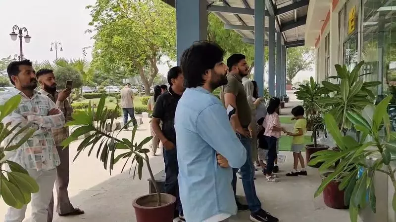 Haryana : सड़क मार्ग से पहले पहुंचा जा सकता था खराब मौसम के कारण हिसार के नए हवाई अड्डे पर उड़ानें स्थगित Haryana : सड़क मार्ग से पहले पहुंचा जा सकता था खराब मौसम के कारण हिसार के नए हवाई अड्डे पर उड़ानें स्थगित