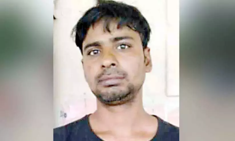Kerala : पश्चिम बंगाल निवासी व्यक्ति गांजा के साथ गिरफ्तार Kerala : पश्चिम बंगाल निवासी व्यक्ति गांजा के साथ गिरफ्तार