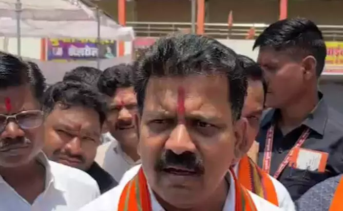 बंगाल की हालात पर गृहमंत्री विजय शर्मा का बड़ा बयान, केंद्र सरकार को सौंप देना चाहिए बंगाल की हालात पर गृहमंत्री विजय शर्मा का बड़ा बयान, केंद्र सरकार को सौंप देना चाहिए
