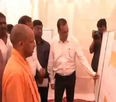 CM योगी आदित्यनाथ ने गोरखपुर में फोर लेन सड़क परियोजना का किया निरीक्षण CM योगी आदित्यनाथ ने गोरखपुर में फोर लेन सड़क परियोजना का किया निरीक्षण