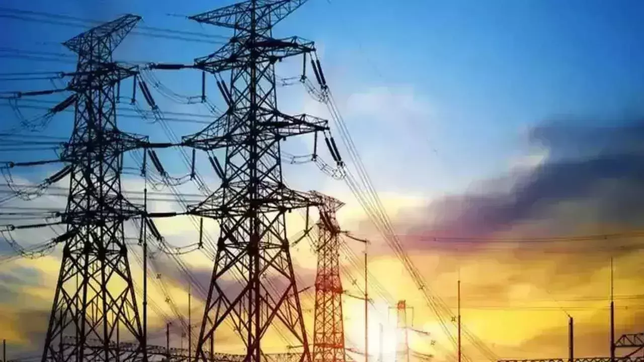 Telangana: शहर की बिजली की मांग 5,000 मेगावाट से अधिक हो सकती है Telangana: शहर की बिजली की मांग 5,000 मेगावाट से अधिक हो सकती है