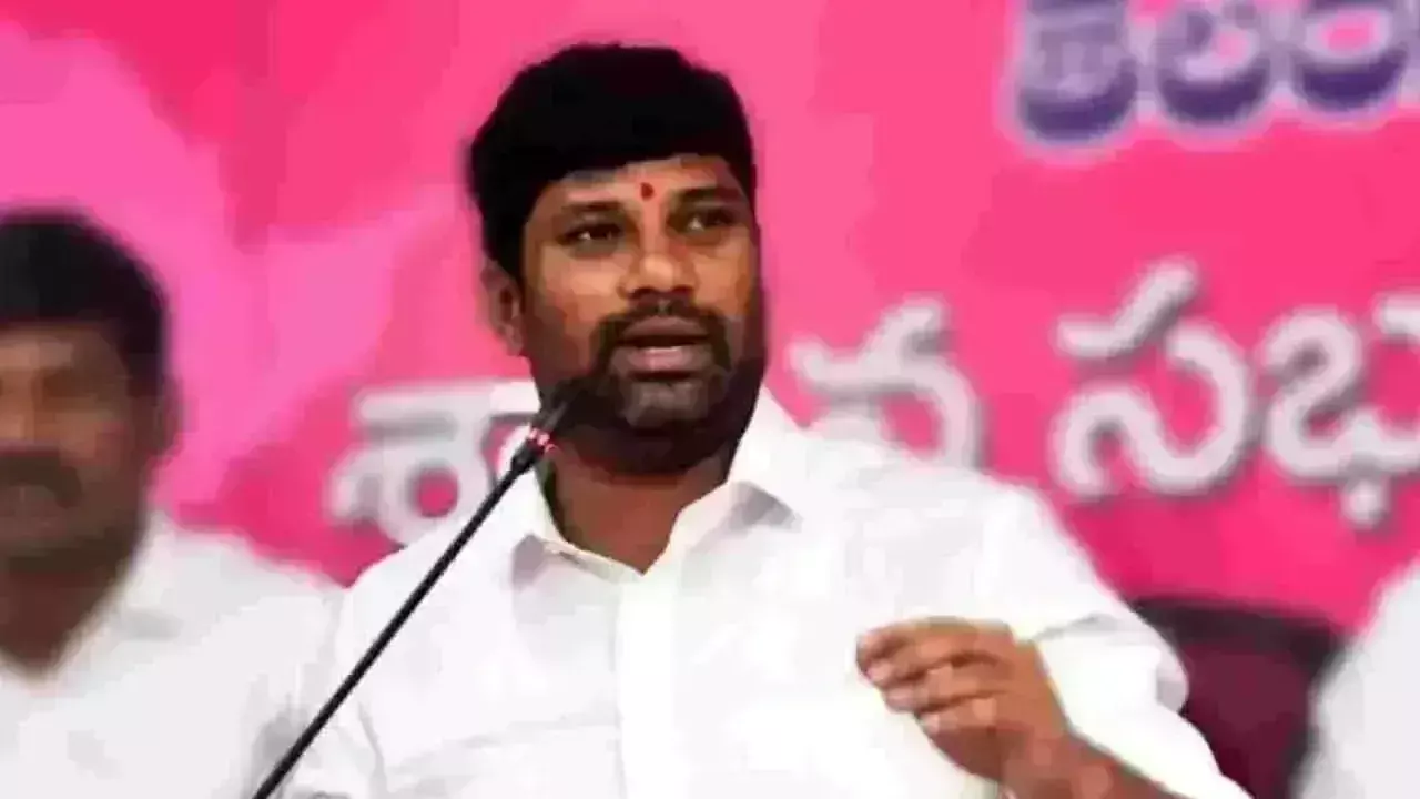 राज्य में कांग्रेस शासन पूरी तरह से फ्लॉप: बीआरएस नेता बालका सुमन राज्य में कांग्रेस शासन पूरी तरह से फ्लॉप: बीआरएस नेता बालका सुमन