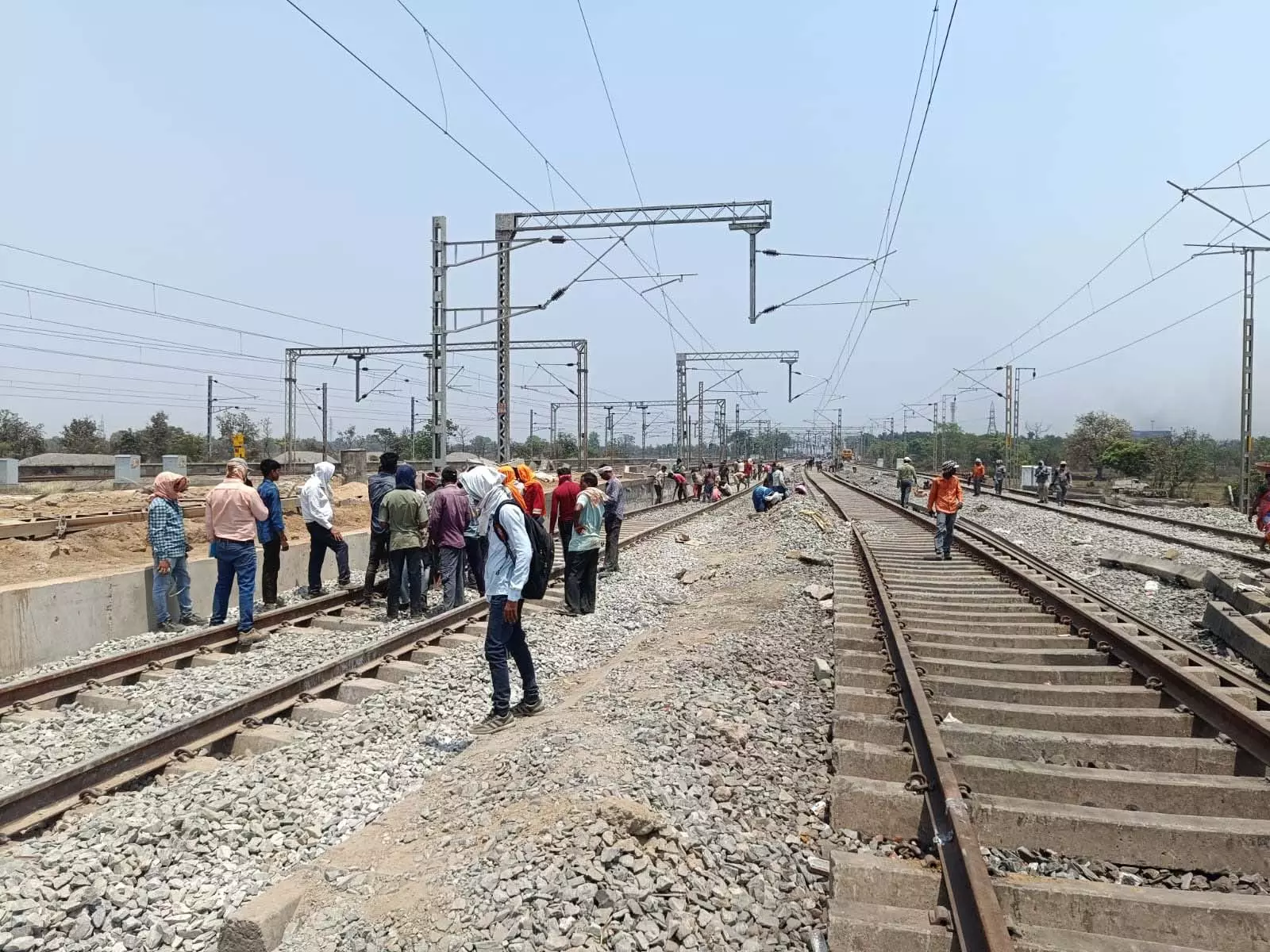 दक्षिण पूर्व मध्य रेलवे द्वारा संरक्षा, समयबद्धता और क्षमता बढ़ाने की दिशा में अहम कदम दक्षिण पूर्व मध्य रेलवे द्वारा संरक्षा, समयबद्धता और क्षमता बढ़ाने की दिशा में अहम कदम