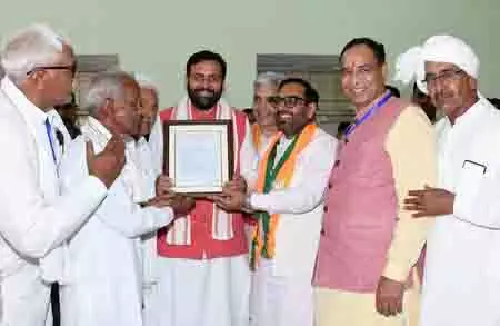 Haryana CM ने कहा, पंजाब के लोग अब विकास के लिए प्रधानमंत्री मोदी की ओर देख रहे Haryana CM ने कहा, पंजाब के लोग अब विकास के लिए प्रधानमंत्री मोदी की ओर देख रहे