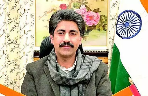 DC अनंतनाग ने जिला रेड क्रॉस सोसायटी, स्वास्थ्य योजनाओं की समीक्षा की DC अनंतनाग ने जिला रेड क्रॉस सोसायटी, स्वास्थ्य योजनाओं की समीक्षा की