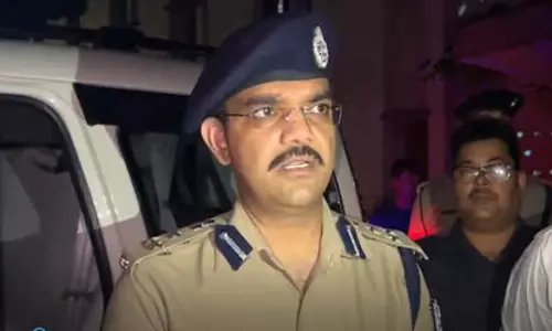 बिहार के बेतिया पुलिस लाइन में सिपाही ने साथी जवान को मारी 11 गोलियां, मौके पर हुई मौत बिहार के बेतिया पुलिस लाइन में सिपाही ने साथी जवान को मारी 11 गोलियां, मौके पर हुई मौत
