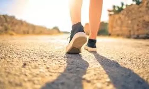 Health: सुबह टहलने से पहले इन जरूरी बातों का रखें खास ख्याल, वरना फायदे की जगह हो सकती है आपकी सेहत को नुकसान