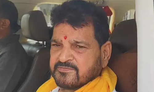 मुर्शिदाबाद में बंद होनी चाहिए हिंसा, देश भर में दिखाई दे रहा असर : बृजभूषण शरण सिंह मुर्शिदाबाद में बंद होनी चाहिए हिंसा, देश भर में दिखाई दे रहा असर : बृजभूषण शरण सिंह