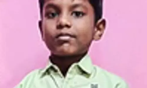 Tamil Nadu: स्थिर वर्षा जल में बिजली की चपेट में आने से बालक को बचाया गया Tamil Nadu: स्थिर वर्षा जल में बिजली की चपेट में आने से बालक को बचाया गया