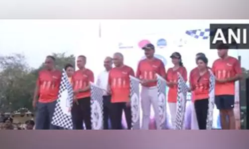नौसेना प्रमुख एडमिरल दिनेश त्रिपाठी और Mizoram राज्यपाल ने सोल्जरथॉन को हरी झंडी दिखाई नौसेना प्रमुख एडमिरल दिनेश त्रिपाठी और Mizoram राज्यपाल ने सोल्जरथॉन को हरी झंडी दिखाई