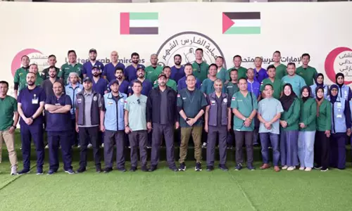 UAE फ्लोटिंग अस्पताल ने इंडोनेशियाई चिकित्सा पेशेवरों के तीसरे बैच का स्वागत किया UAE फ्लोटिंग अस्पताल ने इंडोनेशियाई चिकित्सा पेशेवरों के तीसरे बैच का स्वागत किया