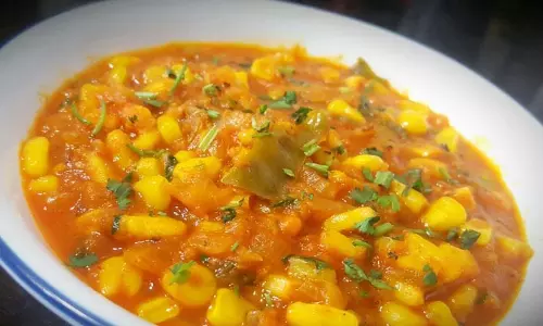 Sweet Corn Curry: इस बार रूटीन से हटकर ट्राई करें ये डिश Sweet Corn Curry: इस बार रूटीन से हटकर ट्राई करें ये डिश