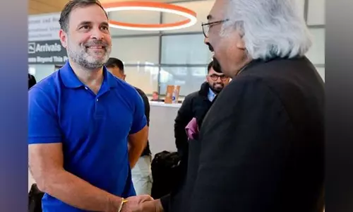 सैम पित्रोदा ने Rahul Gandhi का अमेरिका में स्वागत किया सैम पित्रोदा ने Rahul Gandhi का अमेरिका में स्वागत किया