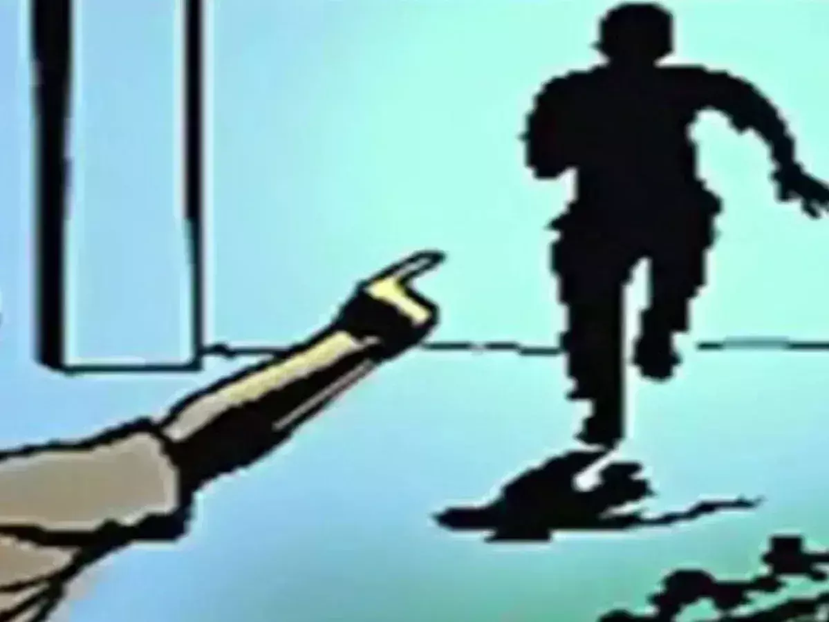Sonipat: पुलिस गिरफ्त से नशा तस्कर फरार, तबीयत बिगड़ने का उठाया फायदा Sonipat: पुलिस गिरफ्त से नशा तस्कर फरार, तबीयत बिगड़ने का उठाया फायदा