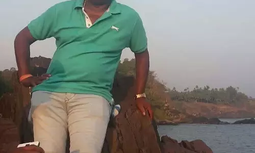 करवार नगर परिषद के पूर्व सदस्य सतीश कोलंबकर की हत्या कर दी गई
