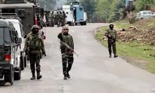 Jammu-Kashmir: घूम रहे थे आतंकी, मौके पर पहुंची सुरक्षाबलों की टीमें