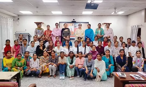 Haryana : कैम्पस नोट्स गुरु नानक देव पर फिल्म दिखाई गई Haryana : कैम्पस नोट्स गुरु नानक देव पर फिल्म दिखाई गई