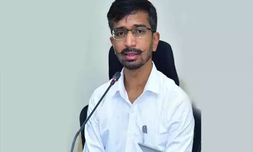 अधिकारियों को डीएजेजीयूए के तहत विकास कार्यों में तेजी लाने के निर्देश अधिकारियों को डीएजेजीयूए के तहत विकास कार्यों में तेजी लाने के निर्देश