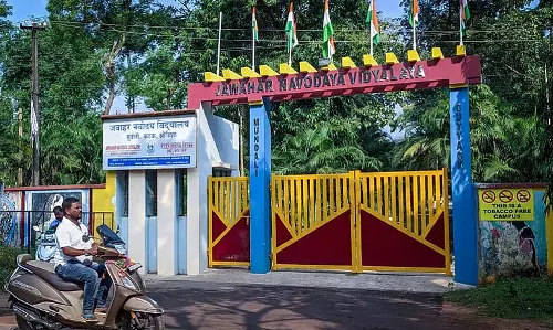 CWC ने कटक JNV छात्रावास में नाबालिग के यौन उत्पीड़न की जांच शुरू की CWC ने कटक JNV छात्रावास में नाबालिग के यौन उत्पीड़न की जांच शुरू की