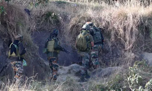 Jammu-Kashmir के कठुआ में तलाशी अभियान जारी