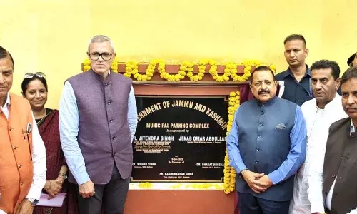 केंद्रीय मंत्री-मुख्यमंत्री ने संयुक्त रूप से Kathua में पार्किंग परिसर का उद्घाटन किया