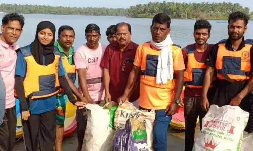 Kerala : कव्वाई झील से प्लास्टिक कचरे के 11 बैग एकत्र किए गए