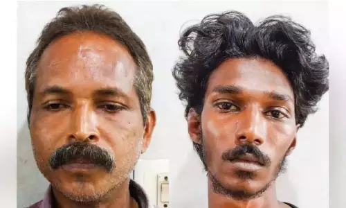 मेडिकल कॉलेज कैजुअल्टी में बिना अनुमति के घुसने की कोशिश करने पर दो गिरफ्तार