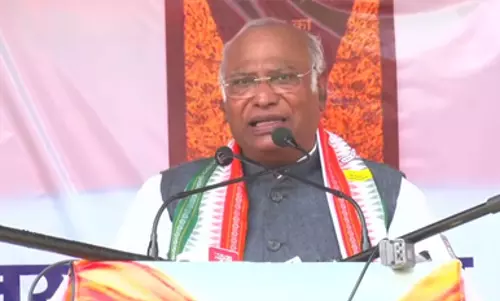 बिहार को डबल इंजन नहीं, एक ही पावरफुल इंजन की जरूरत : मल्लिकार्जुन खड़गे