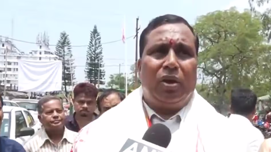 Assam के मंत्री ने मुर्शिदाबाद हिंसा को लेकर ममता पर निशाना साधा