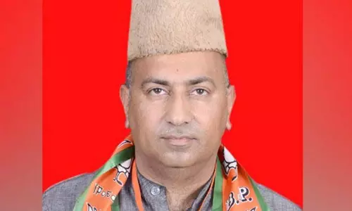 Jammu: खटाना ने नेशनल हेराल्ड मामले पर कांग्रेस की आलोचना की Jammu: खटाना ने नेशनल हेराल्ड मामले पर कांग्रेस की आलोचना की
