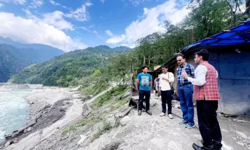 PMO अधिकारी ने मंगन जिले में वाइब्रेंट विलेज कार्यक्रम के तहत प्रगति की समीक्षा की