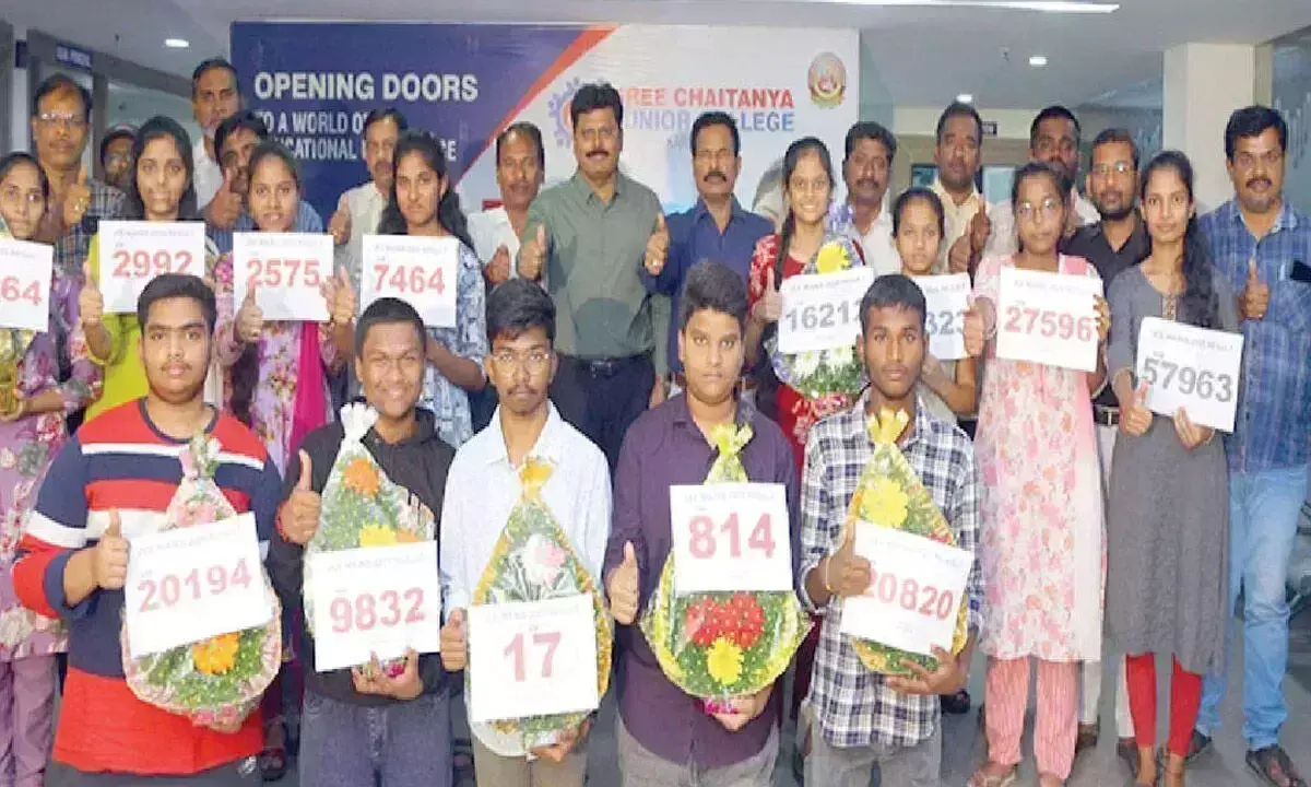 Telangana: श्री चैतन्य के छात्र ने अखिल भारतीय स्तर पर 17वीं रैंक हासिल की