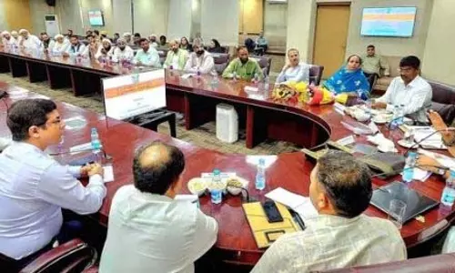 Jammu: जावेद राणा ने आदिवासी नेताओं से बातचीत की Jammu: जावेद राणा ने आदिवासी नेताओं से बातचीत की