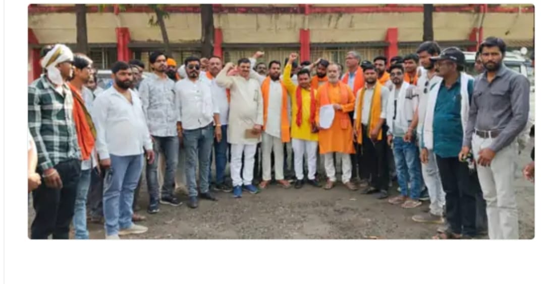 बंगाल में हिंदुओं पर अत्याचार: विश्व हिंदू परिषद, Bajrang Dal ने निकाली रैली, सौंपा ज्ञापन