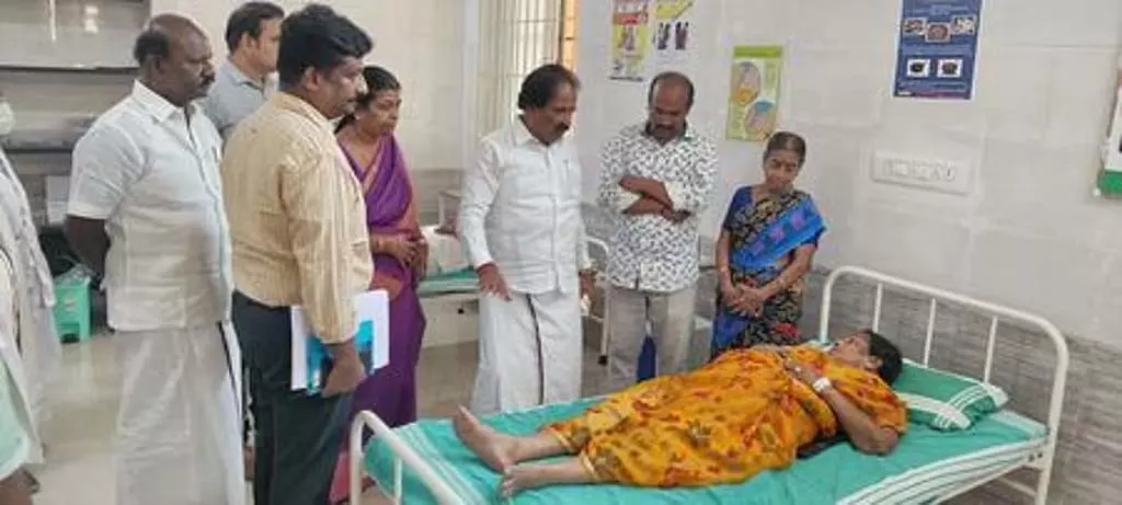 Trichy : क्या पीने के पानी में सीवेज मिला हुआ है? 4 साल के बच्चे समेत 4 लोगों की मौत Trichy : क्या पीने के पानी में सीवेज मिला हुआ है? 4 साल के बच्चे समेत 4 लोगों की मौत