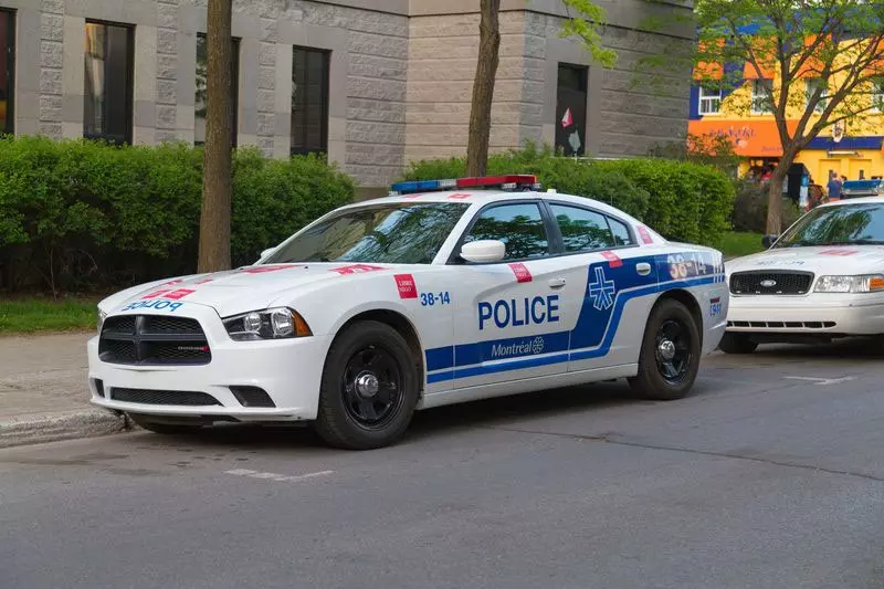 Canada: खालिस्तान समर्थकों ने गुरुद्वारे और हिंदू मंदिर में तोड़फोड़ की Canada: खालिस्तान समर्थकों ने गुरुद्वारे और हिंदू मंदिर में तोड़फोड़ की