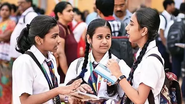 Maharashtra : राज्य भाषा सलाहकार समिति ने स्कूलों में हिंदी को शामिल करने का विरोध किया Maharashtra : राज्य भाषा सलाहकार समिति ने स्कूलों में हिंदी को शामिल करने का विरोध किया