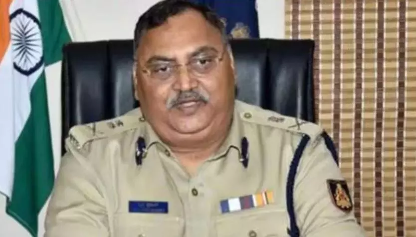 Bangalore: पूर्व पुलिस प्रमुख की चाकू मारकर हत्या, पत्नी पर गंभीर आरोप Bangalore: पूर्व पुलिस प्रमुख की चाकू मारकर हत्या, पत्नी पर गंभीर आरोप