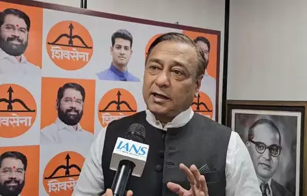 महाराष्ट्र की जनता ने उद्धव और राज ठाकरे को नकारा, मराठी हित के लिए महायुति बेहतर: राजू वाघमारे महाराष्ट्र की जनता ने उद्धव और राज ठाकरे को नकारा, मराठी हित के लिए महायुति बेहतर: राजू वाघमारे
