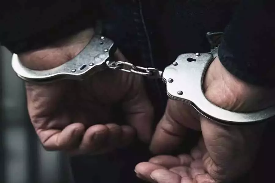 Illegal entry के लिए 3 बांग्लादेशी नागरिक गिरफ्तार Illegal entry के लिए 3 बांग्लादेशी नागरिक गिरफ्तार