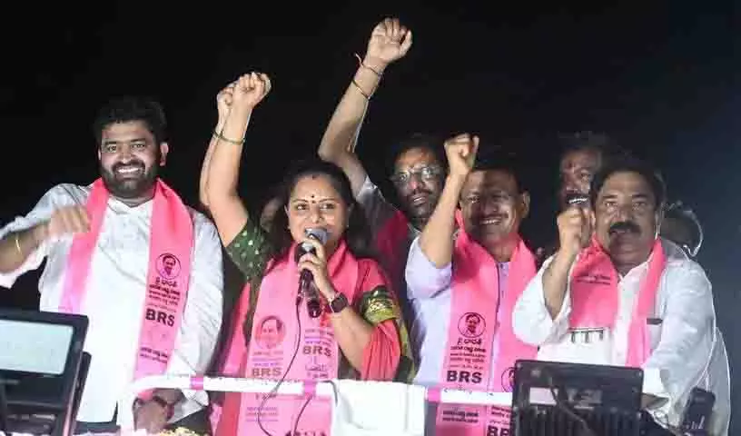 Kavitha ने आपदाओं से निपटने में विफल रहने के लिए कांग्रेस सरकार की आलोचना की Kavitha ने आपदाओं से निपटने में विफल रहने के लिए कांग्रेस सरकार की आलोचना की