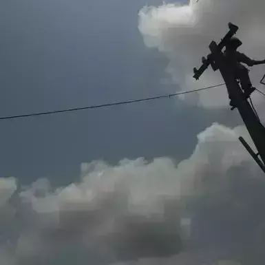 Kerala के तीन शहरों में भूमिगत बिजली लाइनें होंगी; केएसईबी ₹176 करोड़ की परियोजना लागू करेगा Kerala के तीन शहरों में भूमिगत बिजली लाइनें होंगी; केएसईबी ₹176 करोड़ की परियोजना लागू करेगा