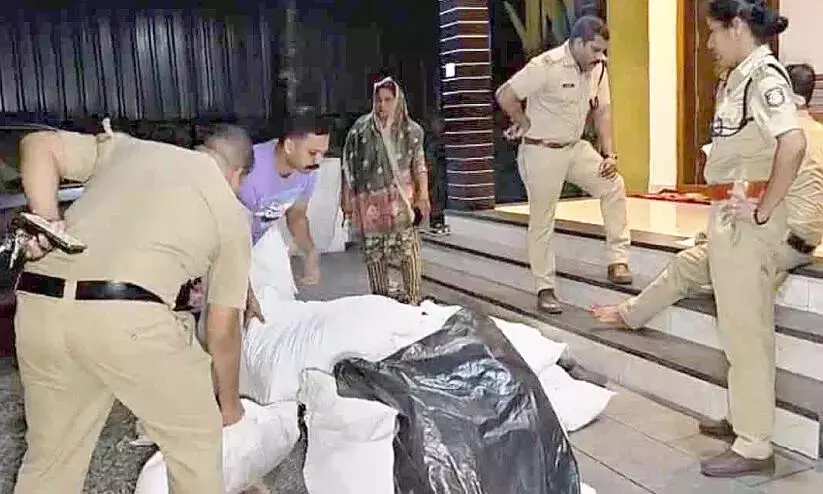 Kerala : पिछले तीन माह में जिले में मादक पदार्थ के मामले में 1157 लोग पकड़े गए Kerala : पिछले तीन माह में जिले में मादक पदार्थ के मामले में 1157 लोग पकड़े गए
