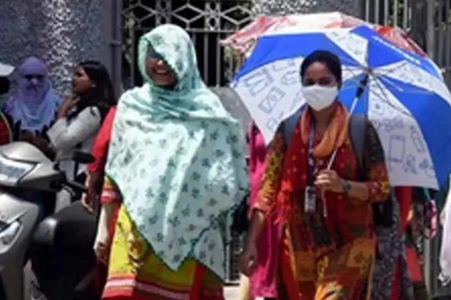 अहमदाबाद - गुजरात के कई हिस्सों में अधिकतम तापमान में मामूली गिरावट अहमदाबाद - गुजरात के कई हिस्सों में अधिकतम तापमान में मामूली गिरावट